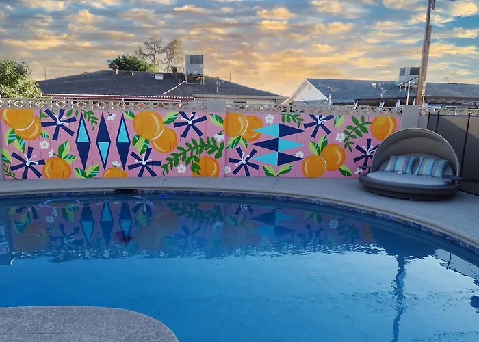 Painted Sky Ranch - Large Pool & Putt Holiday home