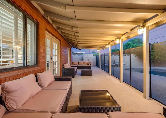 Painted Sky Ranch - Large Pool & Putt Holiday home Scottsdale